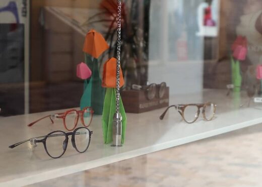 Vitrine de magasin de lunettes